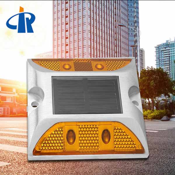 <h3>White Solar Powered Stud Light For Tunnel In Japan</h3>
